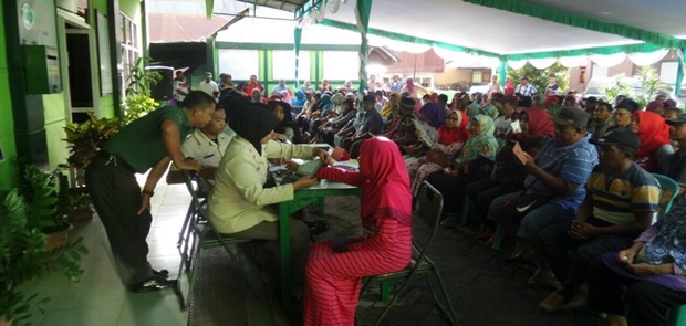 TNI Beri Pengobatan Gratis Terhadap 3.120 Warga Ternate