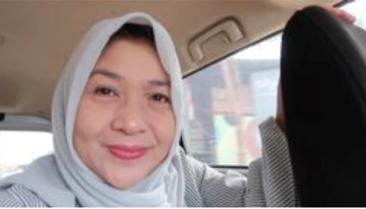 Mengidap Kanker Rahim, Mantan Penyanyi Cilik Dina Mariana Meninggal Dunia