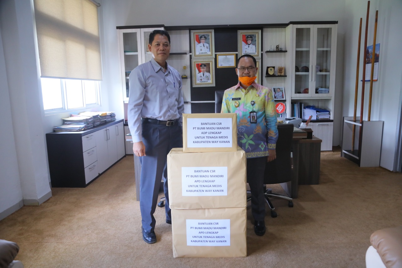 PT. BMM Beri Bantuan 15 Set APD