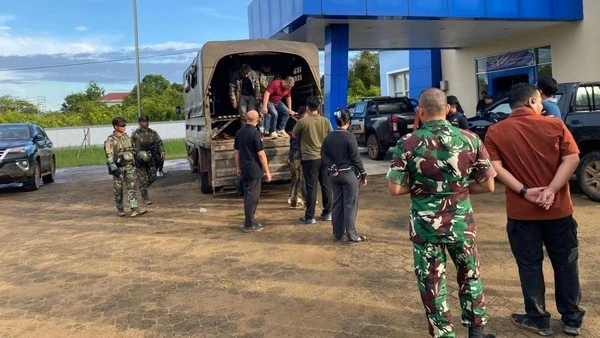 Buntut Penyerangan 4 Anggota TNI di Ketapang, 2 WNA China Jadi Tersangka Karena Bawa Sajam