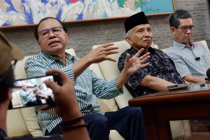 RR Itu Rizal Ramli, Bukan Dia