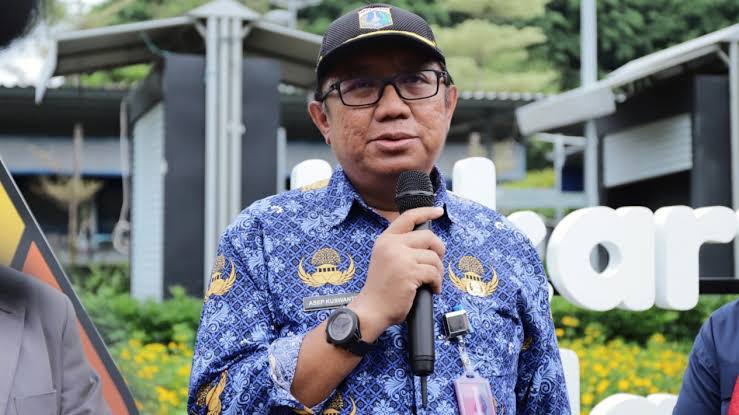 Pekerja yang Tidak WFH Diminta Gunakan Transportasi Umum