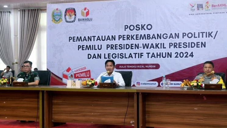 Pj Gubernur Sumut Memimpin Rapat koordinasi Pantauan Pemilu
