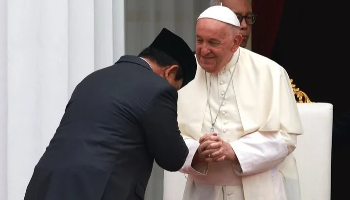 Prabowo Utus 4 Orang untuk Hadiri Pemakaman Paus Fransiskus, Salah Satunya Jokowi
