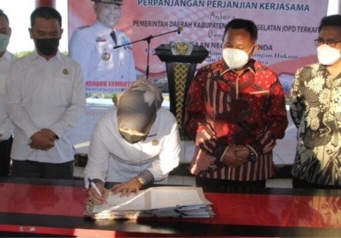 Lakukan Kerjasama Dengan Kajari Lamsel, Nanang Ermanto Tegaskan Perjanjian Kerjasama Tidak Akan Batasi Wewenang Kejaksaan