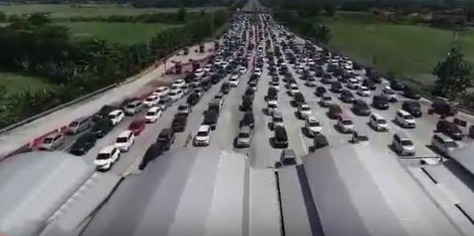 One Way Akan diterapkan Atasi Kemacetan Arus Balik Mudik 2019 di Gerbang Tol Palimanan