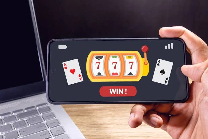 Parah! PPATK Sebut 571.410 Penerima Bansos Terindikasi Main Judi Online