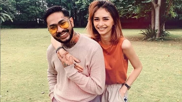 Satu dari 2 Orang Yang ditangkap Bersama Oandio Leonardo Karena Kasus Narkoba Ternyata Istrinya