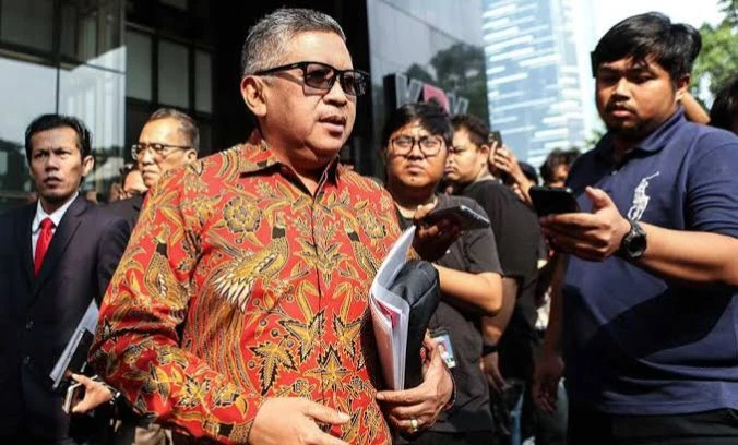 Hasto Jadi Tersangka Kasus Suap Komisioner KPU Bersama Harun Masiku
