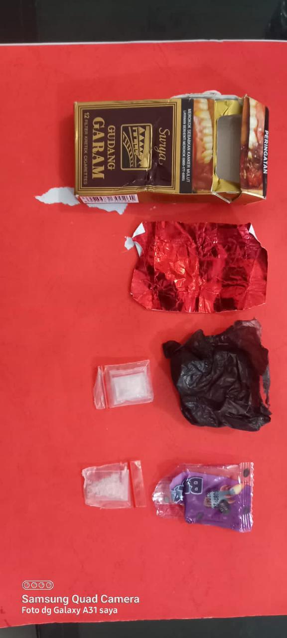 Polisi Amankan Warga Pagar Dewa, Di Duga Pemilik Narkoba Jenis Sabu