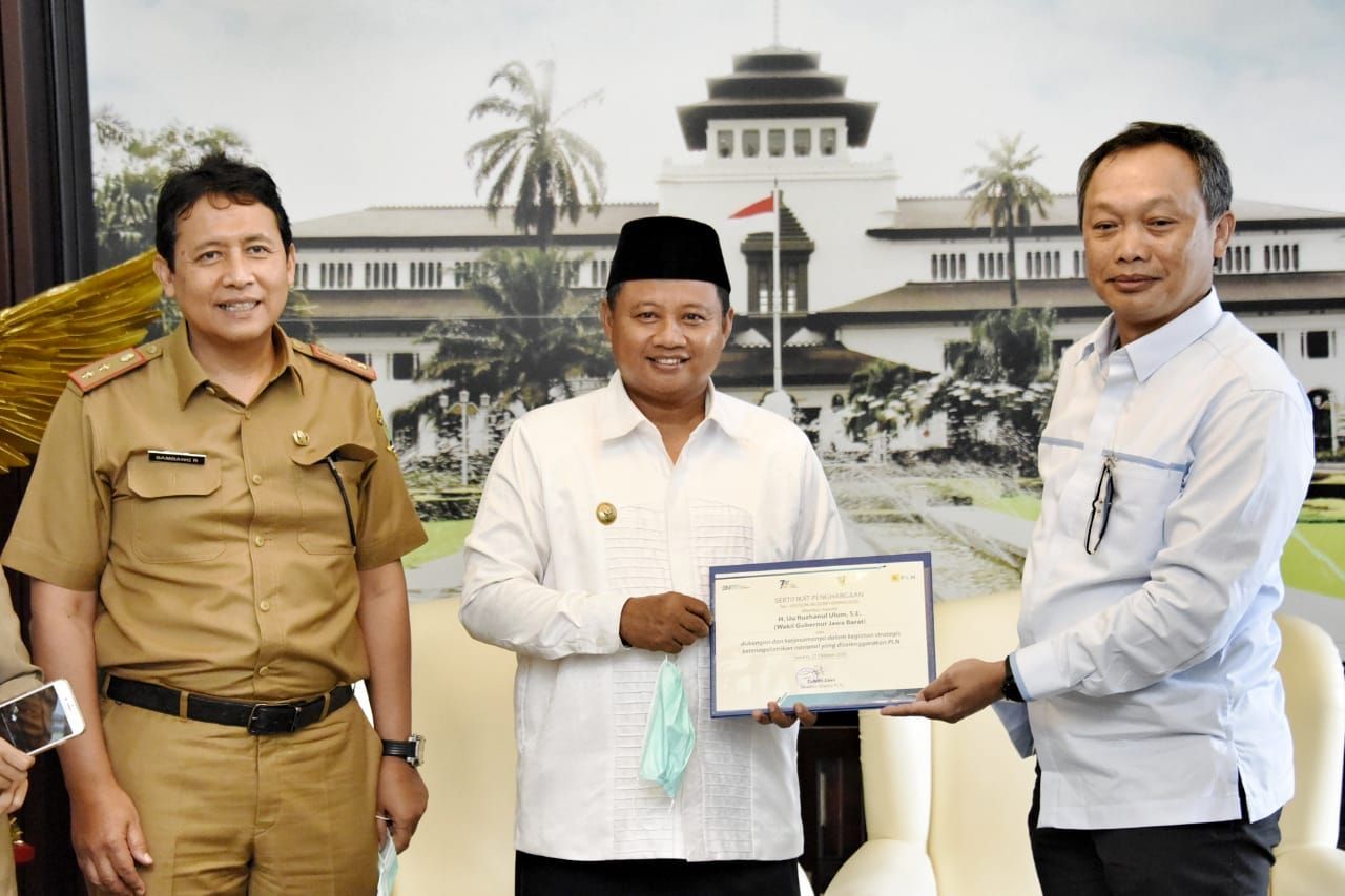 Gara-gara Kawat Layangan, Kang UU Sabet Penghargaan