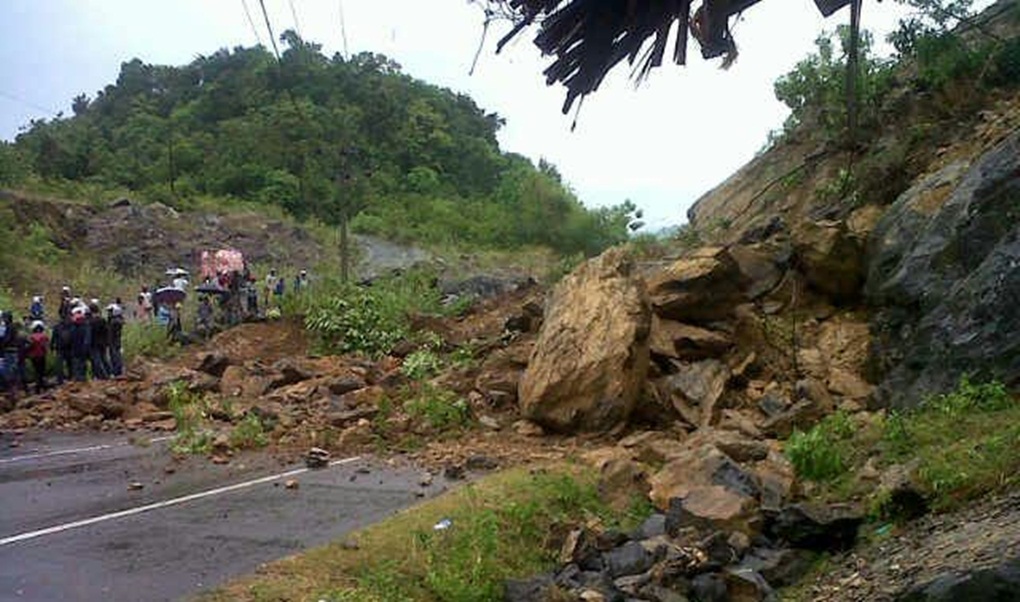 Jalan Penghubung Bandung-Cianjur Selatan Terputus