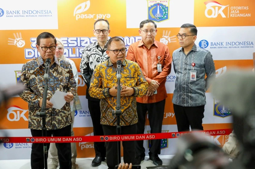Gubernur DKI Jakarta Beri Apresiasi Pemenang Lomba Digitalisasi Pasar 2025