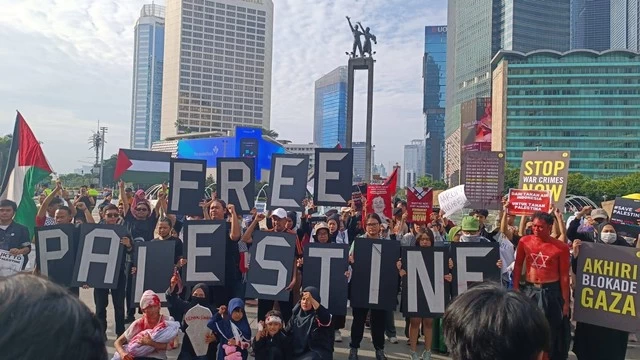 Koalisi Masyarakat Sipil Gelar Aksi Bela Palestina di Bundaran HI