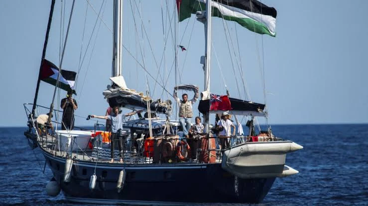 Israel Diduga Bajak Kapal Bantuan Kemusiaan untuk Gaza, Ada Aktor Liam Cunningham di Dalamnya