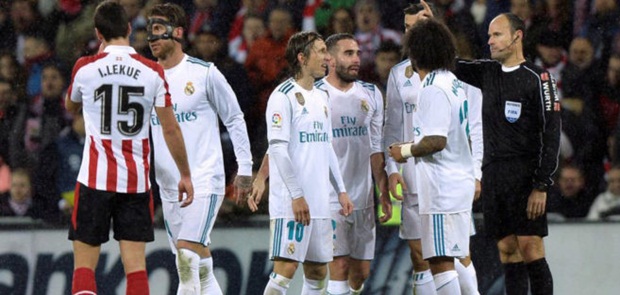 Sergio Ramos Cetak Rekor Pemain Paling Banyak dapat Kartu Merah