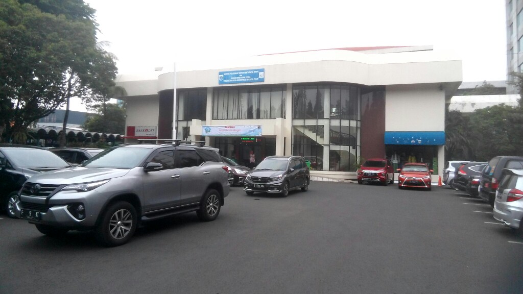 Dikonfirmasi Soal IMB Reklame PT Warna Warni, Pegawai PTSP Jakpus Shock