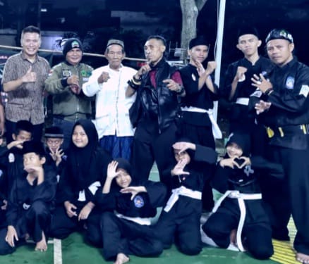 Kuy Ah Mengenal Papi Seto, Haji Berwajah Tampan Yang Care Banget Ama Pencak Silat di Wilayah Depok