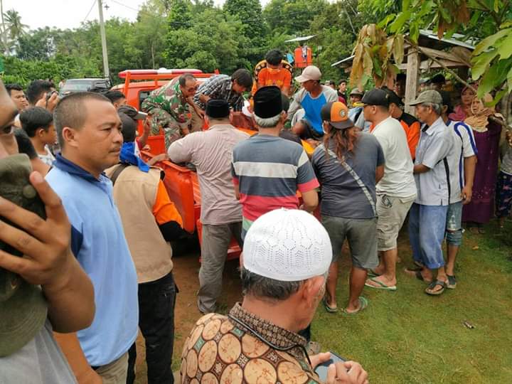 Korban Hanyut  Warga Kampung Banjar Ratu Gunung Labuan  Akhirnya Ditemukan Setelah 3 Hari Pencarian