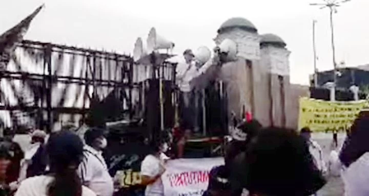 Massa Gerakan Keadilan Rakyat Desak DPR Segera Gunakan Hak Angket Untuk Usut Kecurangan Pemilu