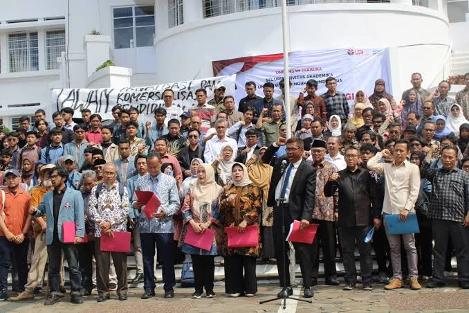 Sudah 35 Kampus Kritik Perilaku Jokowi dalam Berpolitik