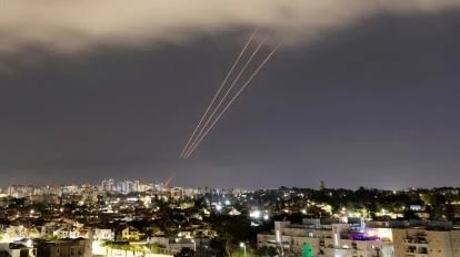 BREAKING NEWS: Israel Serang Iran, Netizen: Perang Dunia III di Depan Mata