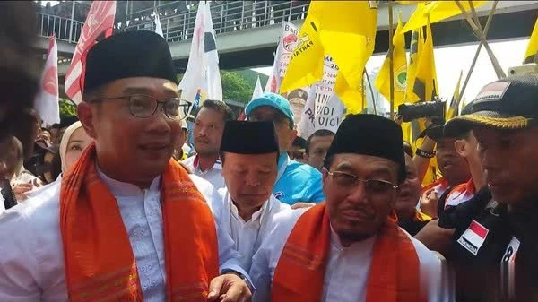 Diusung 15 Parpol dalam KIM Plus, Ridwan Kamil - Suswono daftar ke KPU DKI Jakarta