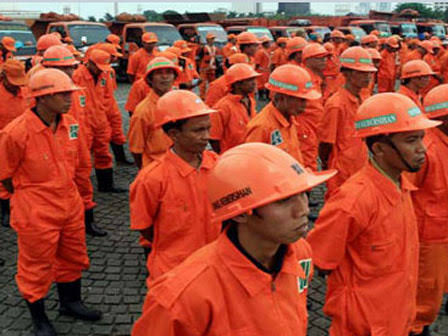 Atasi Sampah Usai Malam Tahun Baru di DKI, 7 Ribu Petugas Kebersihan Dikerahkan