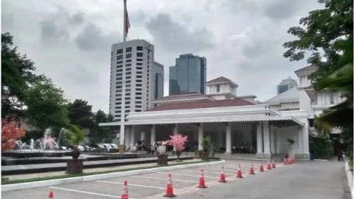 Bubarkan BPSDM DKI Jakarta!