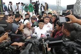 Terima Tantangan, Cak Imin Akan Ajak Luhut ke Daerah-daerah Tambang