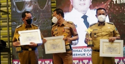 Pemkab Lam-Sel Raih Terbaik ke lll Penghargaan Pembangunan Daerah