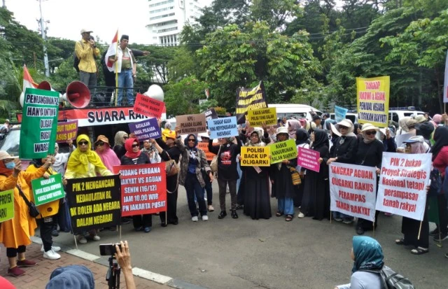 Geruduk Kemenko Perekonomian, Massa Minta PSN PIK-2 Dibatalkan, Jokowi dan Aguan Ditangkap