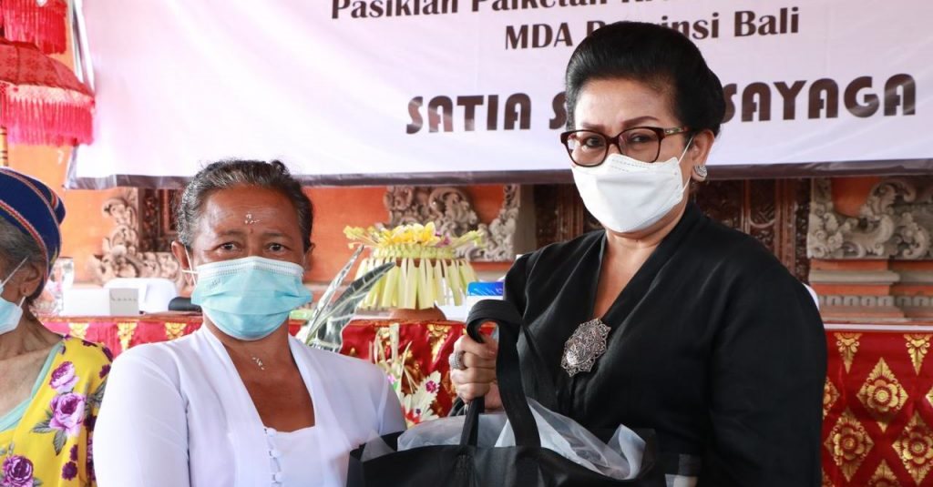 Pakem Kian Kabur, Ny. Putri Koster Gencarkan Sosialisasi dan Pelatihan Etika Payas Bali