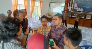 Hindari Virus Covid 19,  KPUD Way Kanan Tunda Pelantikan PPS