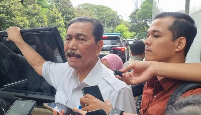 Tagar Indonesia Gelap Viral, Luhut: Kau yang Gelap, Bukan Indonesia