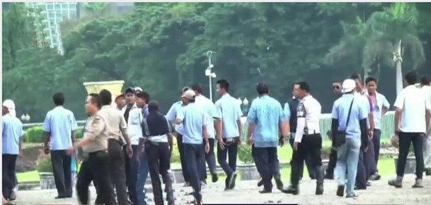 Tindak Tegas Pelaku Anarkis Angkot-Ojek online