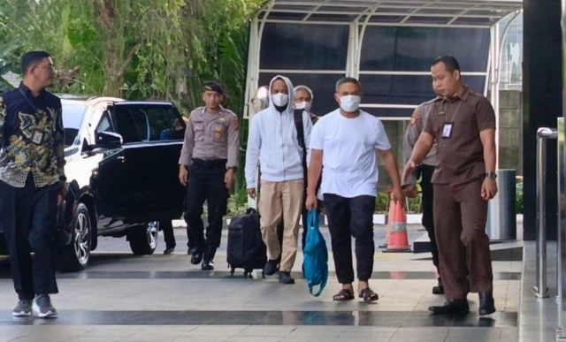 Terjaring OTT, Gubernur Riau Abdul Wahid Cs Dibawa ke Jakarta