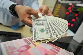 Rupiah Sempat Lampaui Rp16.450 per Dolar AS, BI Diminta Bergerak Cepat