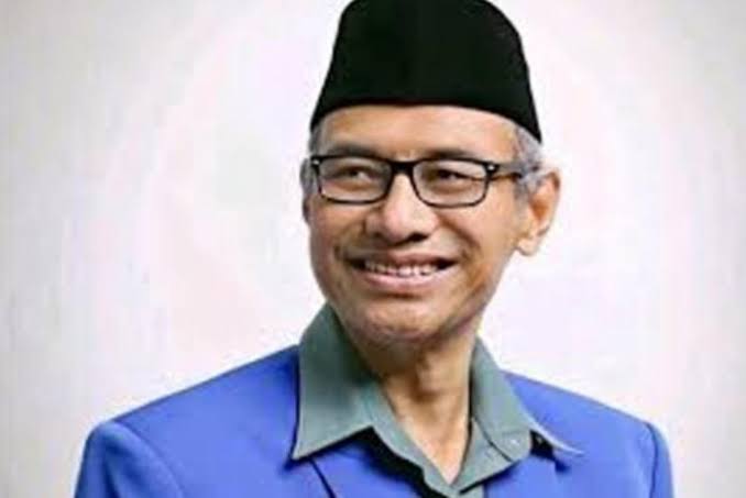 Dukung TNI, Copot Baliho Ganjar