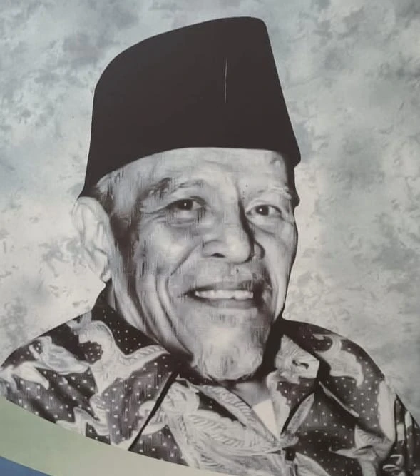 Prof.Dr. Hamka Dipilih Satupena Sumbar Sebagai Penulis Hebat Sumatera Barat