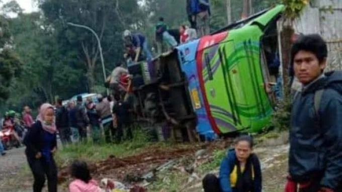 Bus Rombongan Siswa Depok Terguling di Subang, 11 Tewas