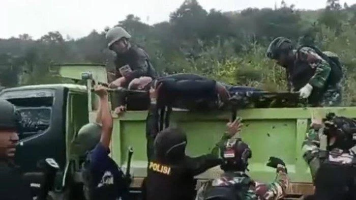 TNI-Polri Kejar Anggota OPM Pembunuh Danramil Aradide