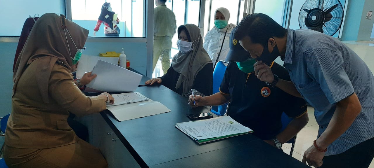 Pasangan Arjuna Menjalani Tes Kesehatan