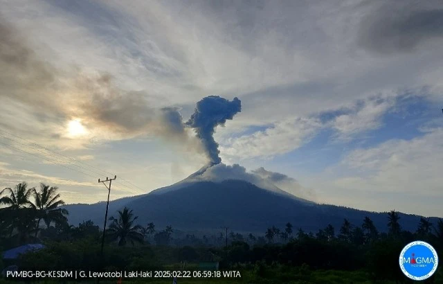 Tak Hanya Semeru, Gunung Ibu dan Lewotobi Pun Meletus Berkali-kali, Warga Diminta Waspada