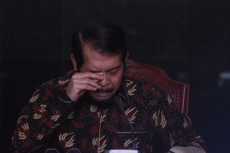 Tak Terima Dicopot dari Jabatan Ketua MK, Adik Ipar Jokowi Tuding MKMK Fitnah Dirinya dengan Keji