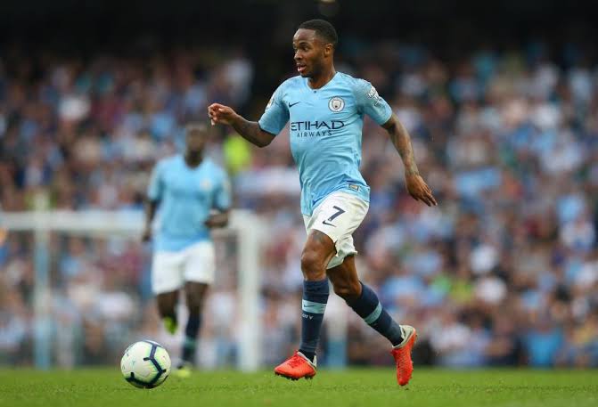 Inggris Lumat Rep Ceko 5-0, Hattrick Sterling Untuk Bocah Penderita Leukimia