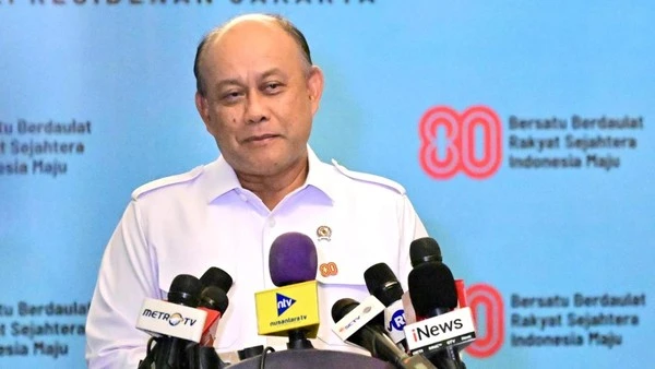 Kepala BGN Ngaku Motor Listrik untuk Kepala SPPG Diproduksi di Citeureup