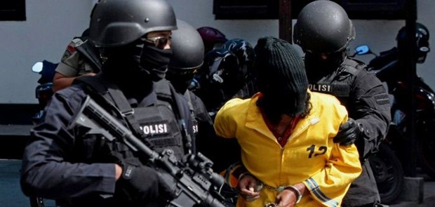 Benarkah Begini Cara Densus 88 Menginterogasi Para Terduga Teroris?