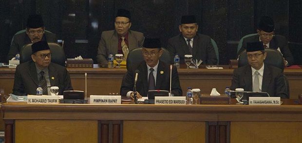 4 Wakil Ketua DPRD Diminta Desak Prasetio Gelar Sidang Anies-Sandi Pada 7 November