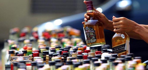 8 Fraksi di DPR Setuju Miras Dijual Bebas di Warung-warung